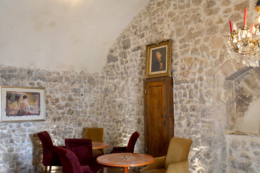 B&B Jardin Vieux Port Panier, Chambre d'hôtes à Marseille B&B Jardin Vieux Port Panier, Chambre d'hôtes à Marseille