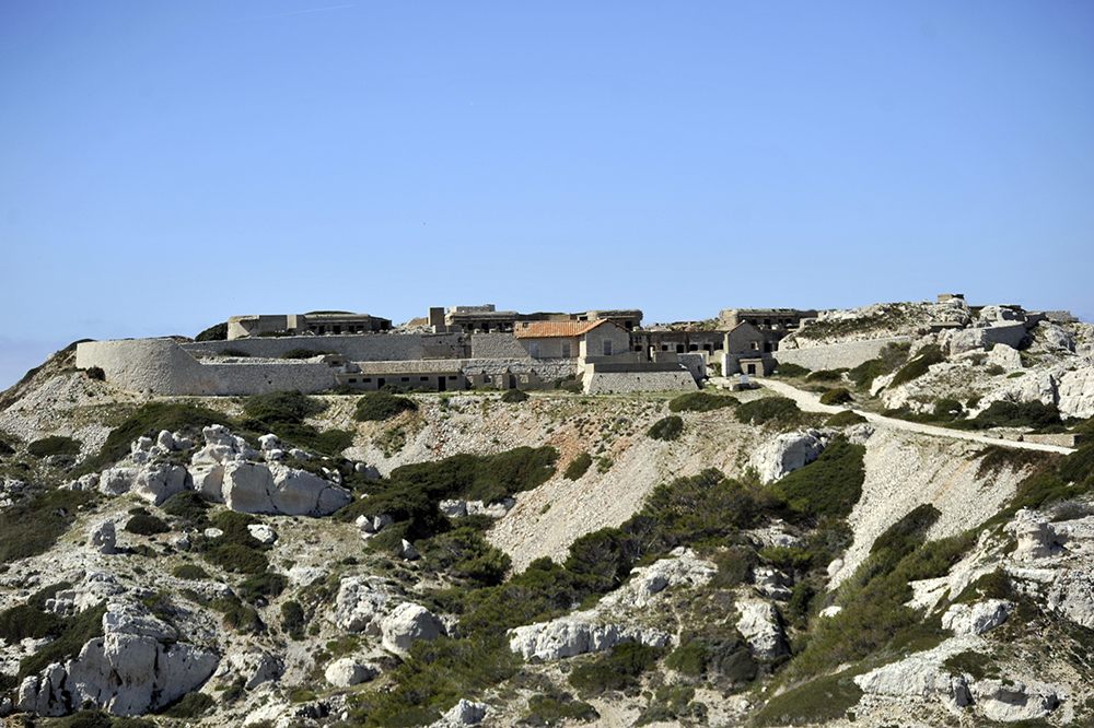 Batterie Côtière de Cap Caveaux