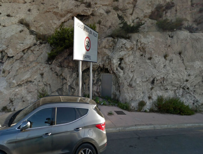 Une des 2 entrées du tunnel
