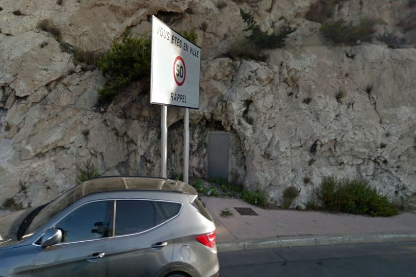 Une des 2 entrées du tunnel