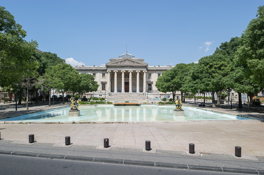 Fontaine du Palais de Justice, Place Monthyon