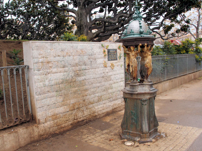 Fontaine Wallace de la Place Jean-Jaurès