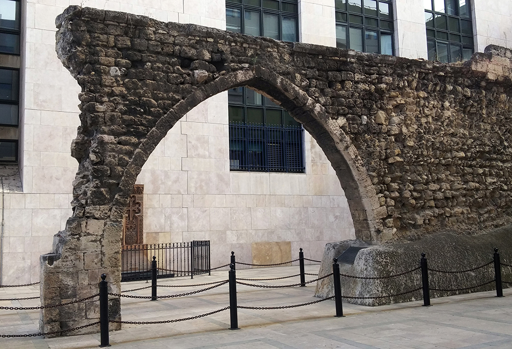 Aqueduc de l’Huveaune, Vestige du 13ème siècle