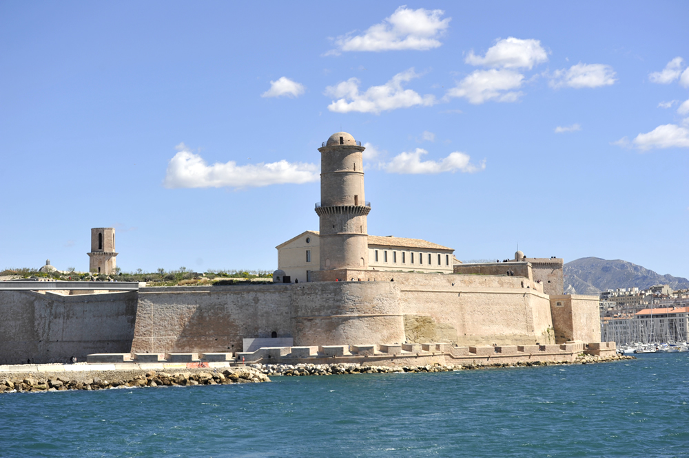 Tour du Fanal, Tour Ronde, vigie depuis 1644