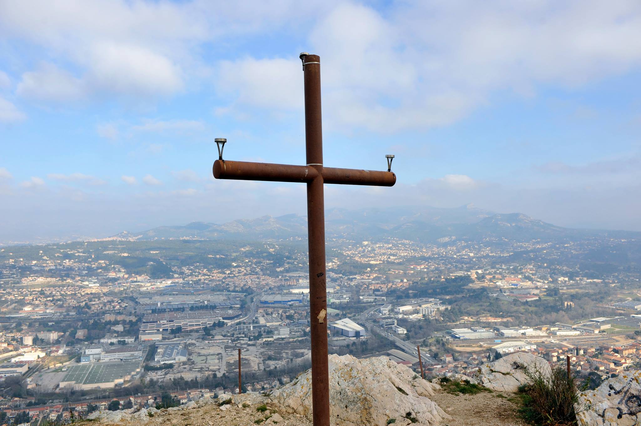 Croix de Saint-Marcel, Parc de la Forbine