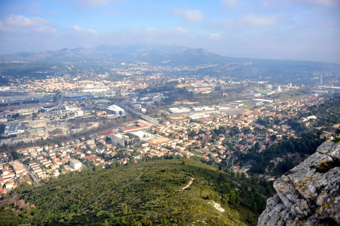 Croix de Saint-Marcel, Parc de la Forbine, Vues panoramique sur Marseille, idée de randonnée à Marseille Croix de Saint-Marcel, Parc de la Forbine, Vues panoramique sur Marseille, idée de randonnée à Marseille