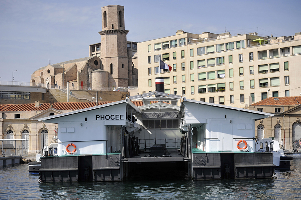 La Maison des Pilotines, Bateau Ponton Le Phocée