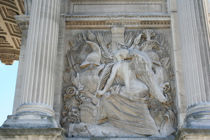 arc-de-triomphe-de-la-porte-daix-place-jules-guesde-marseille-4