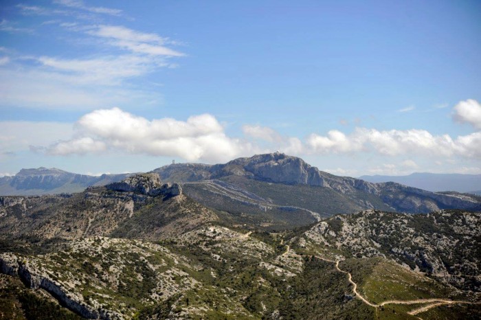 sky-explorer-piloter-un-avion-au-dessus-de-marseille-et-des-calanques-aerodrome-aix-les-milles-11