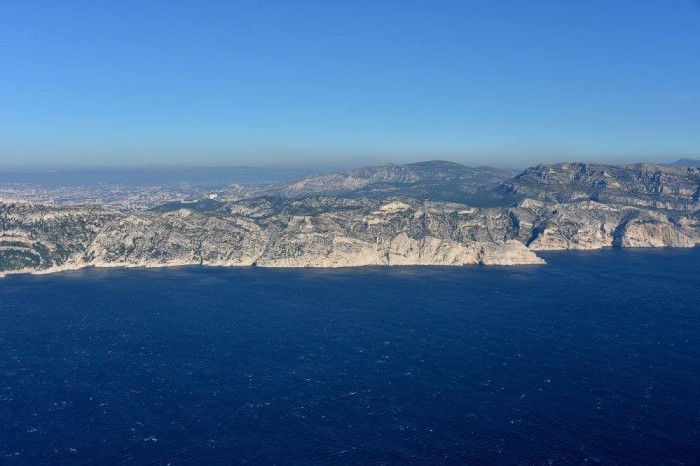 sky-explorer-piloter-un-avion-au-dessus-de-marseille-et-des-calanques-aerodrome-aix-les-milles-17