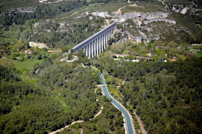 sky-explorer-piloter-un-avion-au-dessus-de-marseille-et-des-calanques-aerodrome-aix-les-milles-23