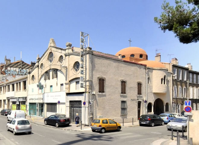 Église Orthodoxe St Irénée et sa Pharmacie au Rez-de-Chaussée