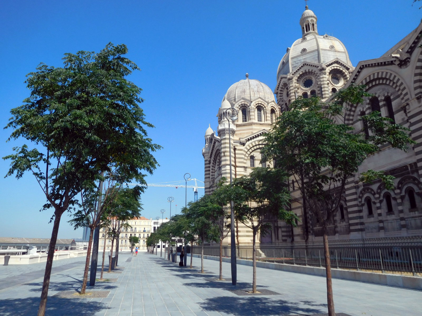 Esplanade Jean-Paul II, La Major