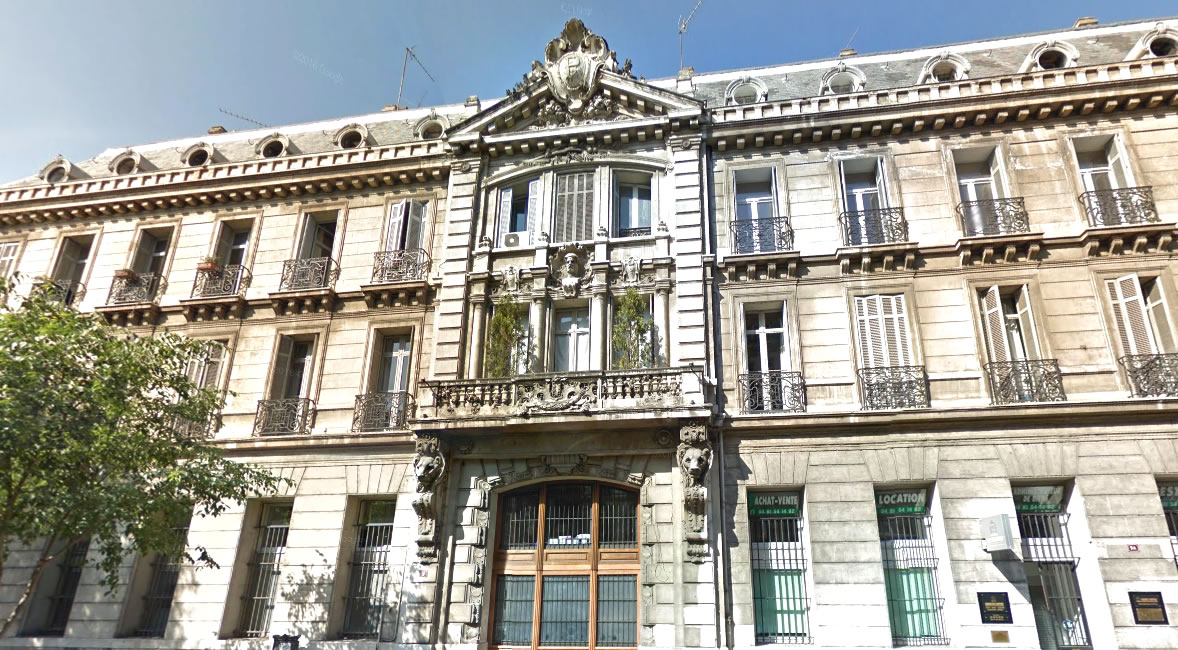 Les Anciennes Usines Picon, le Marseillais Amer