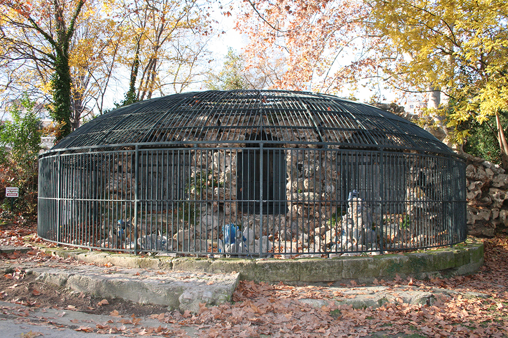Les Cages aux Ours du Parc Longchamp
