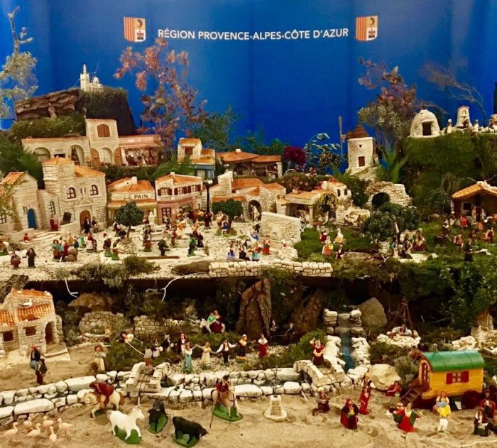 Crèche installée dans l'Hôtel de la Région PACA en 2017