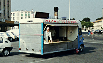 Le Premier Camion à Pizza de France fut Marseillais, Jean Méritan Le Premier Camion à Pizza de France fut Marseillais, Jean Méritan